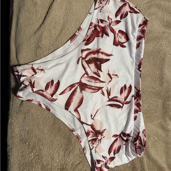 Halter bikini size X-Large - Picture 4 of 5